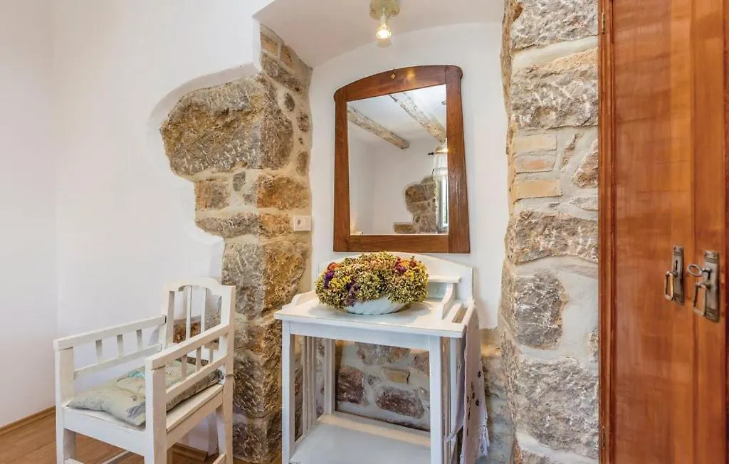 Traditional Stone Home Vrbnik