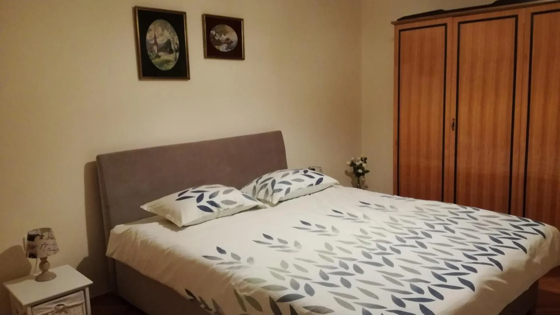 Apartment Traditional Stone Home Vrbnik